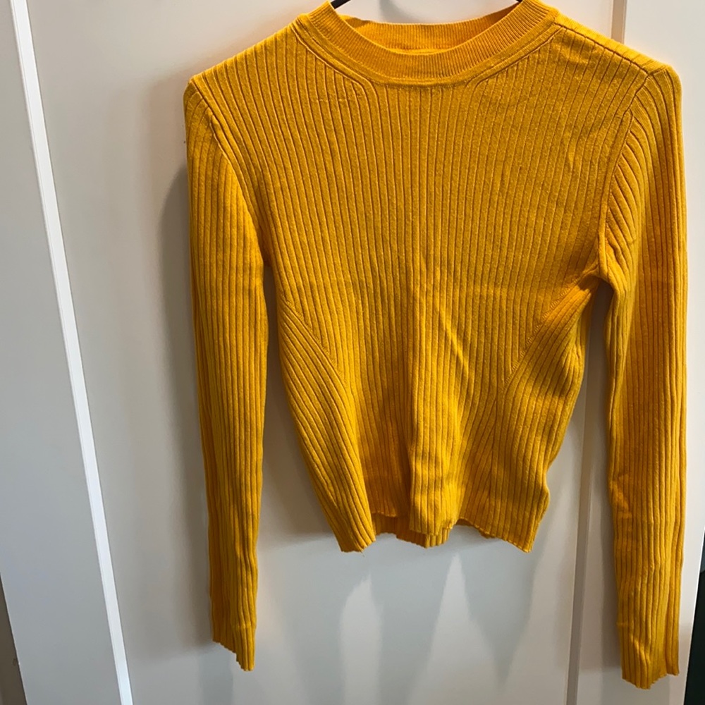 H&M long sleeve top